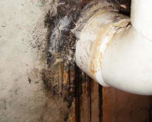 Pipes-penetration-leak-2-495x400